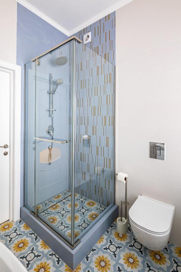 Leontovycha Apartment Lviv Bagian luar foto